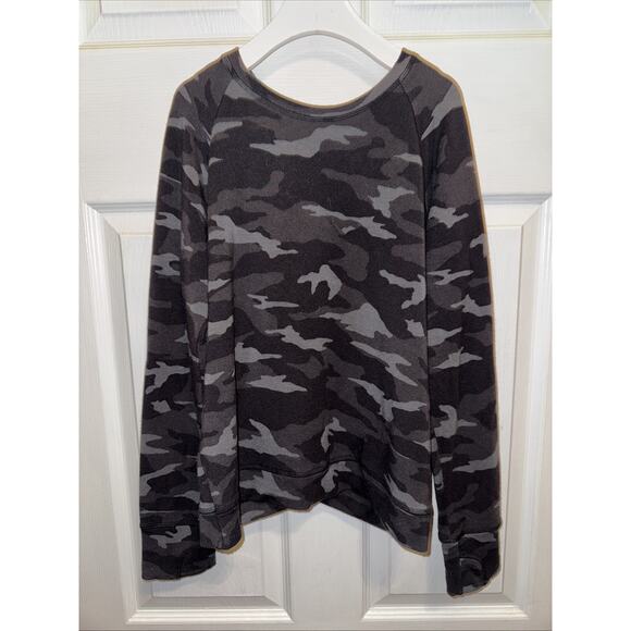 Athleta Girl Cross Your Fingers Sweatshirt Black Camo Size XL 14 - Picture 1 of 6